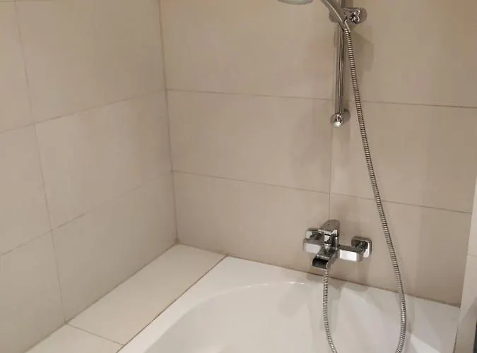 Family-friendly Flat With Balcony Apartment Vienna