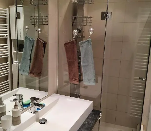 Family-friendly Flat With Balcony Apartment